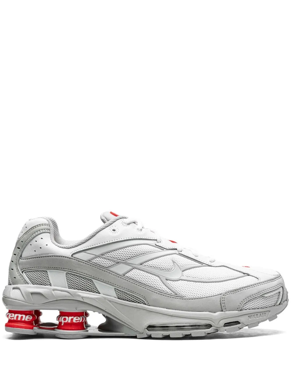 Nike Shox R4 Supreme